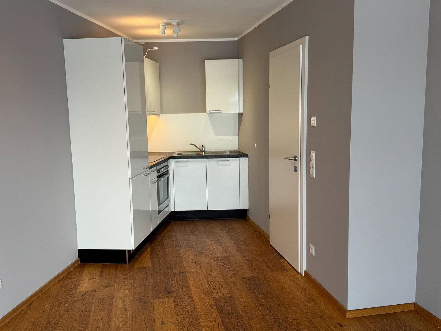 Prenájom bytu 2-izbový 41 m², Moosbrunnweg 1, Graz, Štajersko Prenájom bytu 2-izbový 41 m², Moosbrunnweg 1, Graz, Štajersko