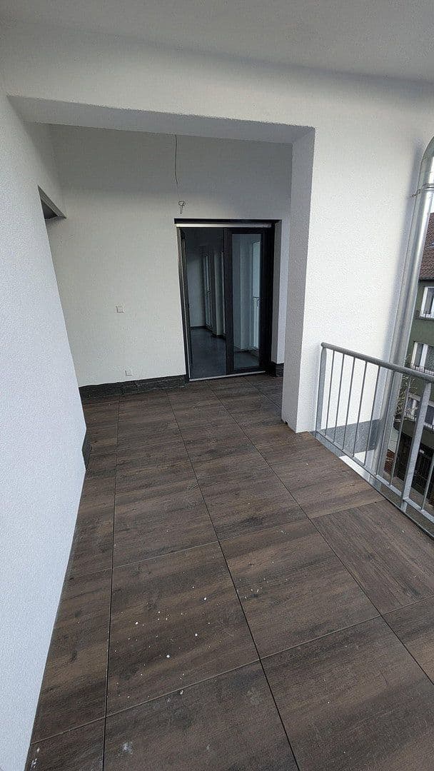 Prenájom bytu 3-izbový 115 m², Gymnasiumstraße 79, Pforzheim, Bádensko-Wurttembersko Prenájom bytu 3-izbový 115 m², Gymnasiumstraße 79, Pforzheim, Bádensko-Wurttembersko