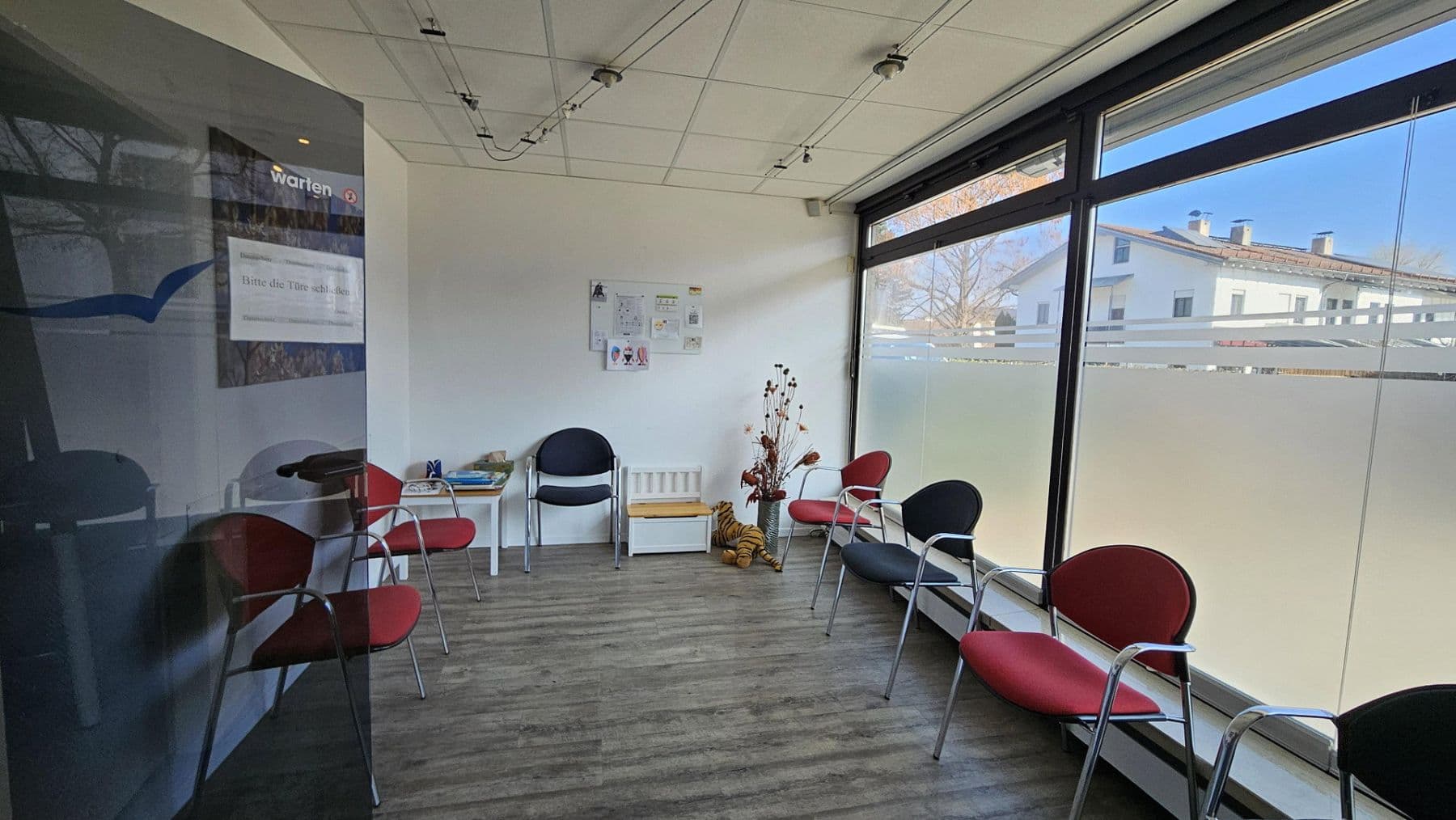 Prenájom kancelárie 137 m², Sepp-Straßberger-Str. 18, Kolbermoor, Bavorsko Prenájom kancelárie 137 m², Sepp-Straßberger-Str. 18, Kolbermoor, Bavorsko