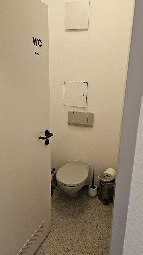 Prenájom kancelárie 137 m², Sepp-Straßberger-Str. 18, Kolbermoor, Bavorsko Prenájom kancelárie 137 m², Sepp-Straßberger-Str. 18, Kolbermoor, Bavorsko