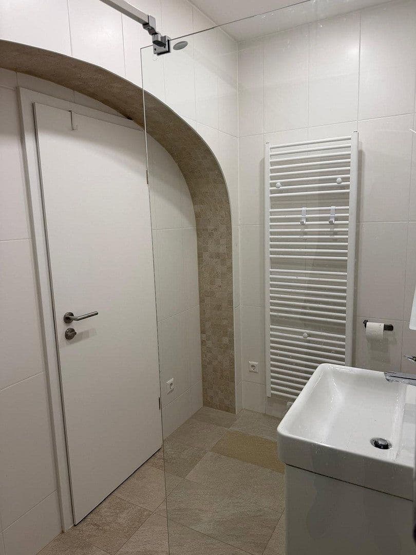 Prenájom bytu 2-izbový 69 m², Schickhardtstr. 47, Stuttgart, Bádensko-Wurttembersko Prenájom bytu 2-izbový 69 m², Schickhardtstr. 47, Stuttgart, Bádensko-Wurttembersko