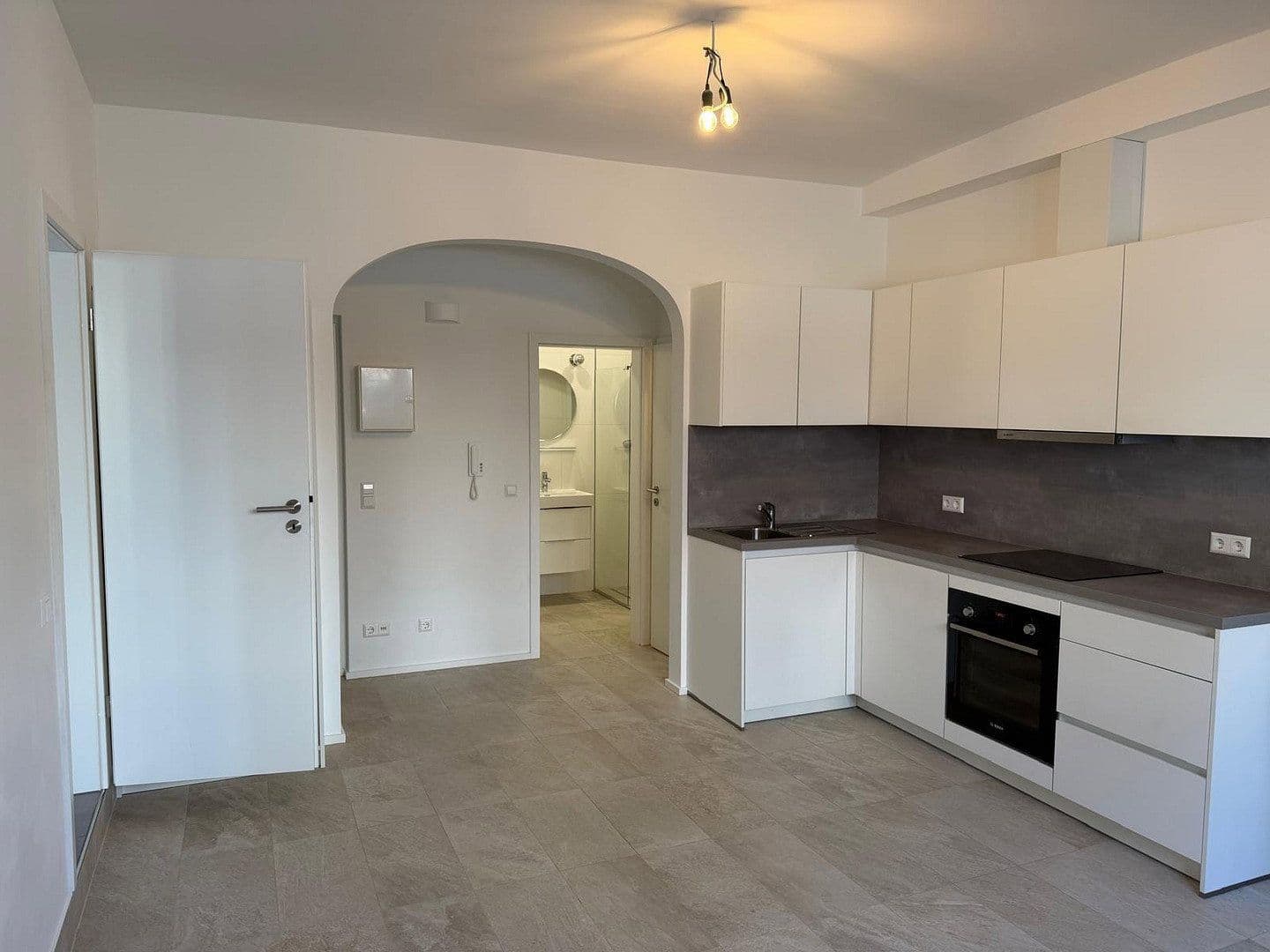 Prenájom bytu 2-izbový 69 m², Schickhardtstr. 47, Stuttgart, Bádensko-Wurttembersko Prenájom bytu 2-izbový 69 m², Schickhardtstr. 47, Stuttgart, Bádensko-Wurttembersko