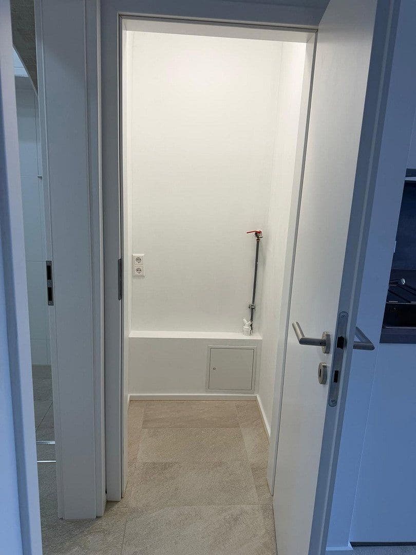 Prenájom bytu 2-izbový 69 m², Schickhardtstr. 47, Stuttgart, Bádensko-Wurttembersko Prenájom bytu 2-izbový 69 m², Schickhardtstr. 47, Stuttgart, Bádensko-Wurttembersko