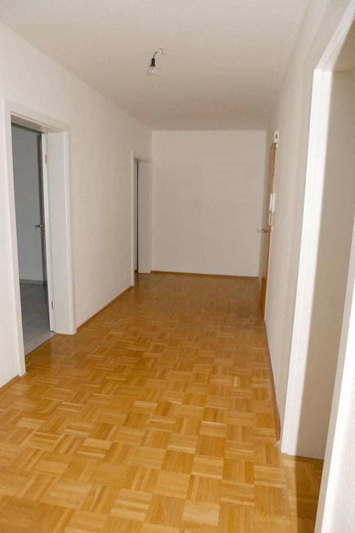 Prenájom bytu 3-izbový 105 m², Franzstr. 13, Gladbeck, Severné Porýnie - Westfálsko Prenájom bytu 3-izbový 105 m², Franzstr. 13, Gladbeck, Severné Porýnie - Westfálsko