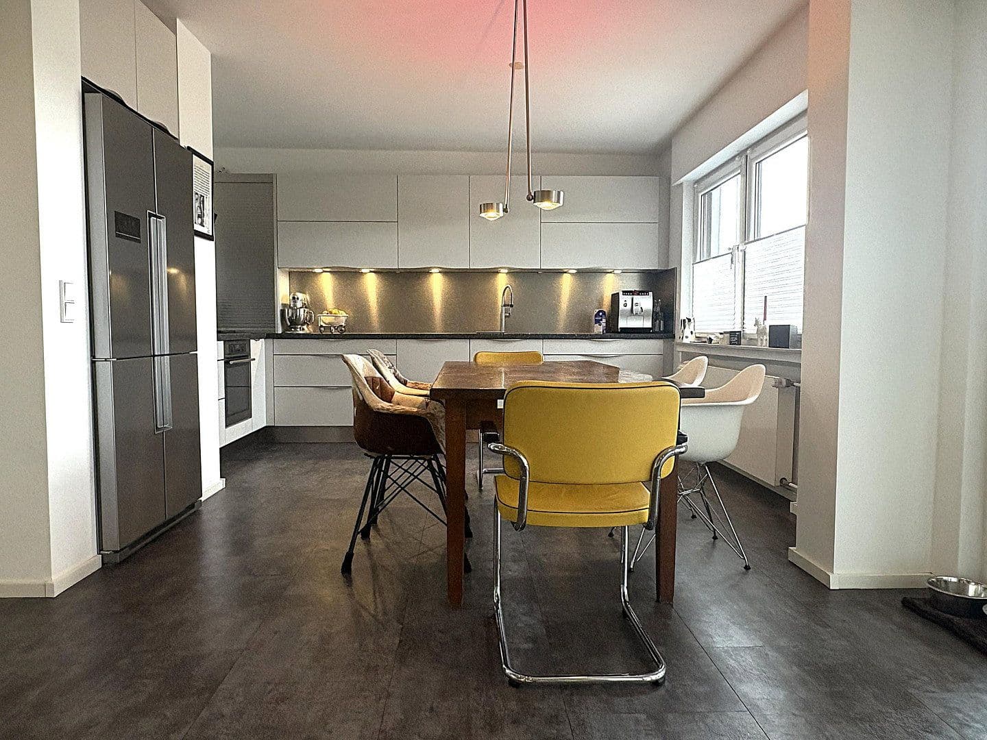 Predaj domu 300 m², pozemek 652 m², Dietzenbach, Hesensko Predaj domu 300 m², pozemek 652 m², Dietzenbach, Hesensko