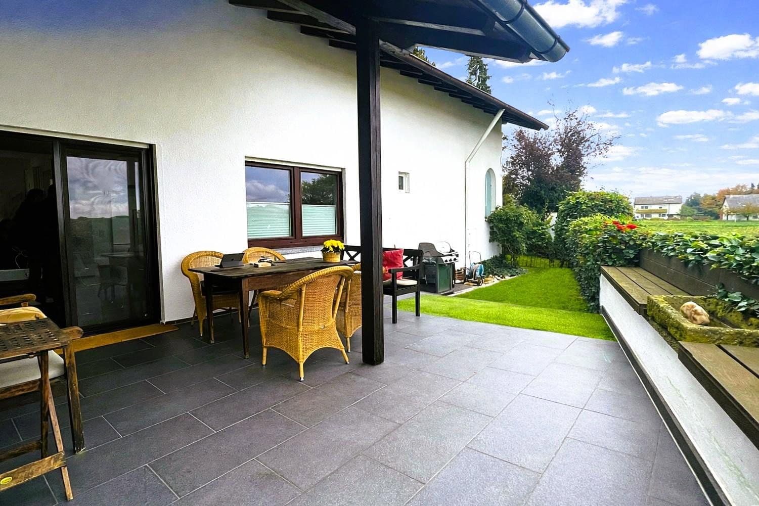 Predaj domu 300 m², pozemek 652 m², Dietzenbach, Hesensko Predaj domu 300 m², pozemek 652 m², Dietzenbach, Hesensko