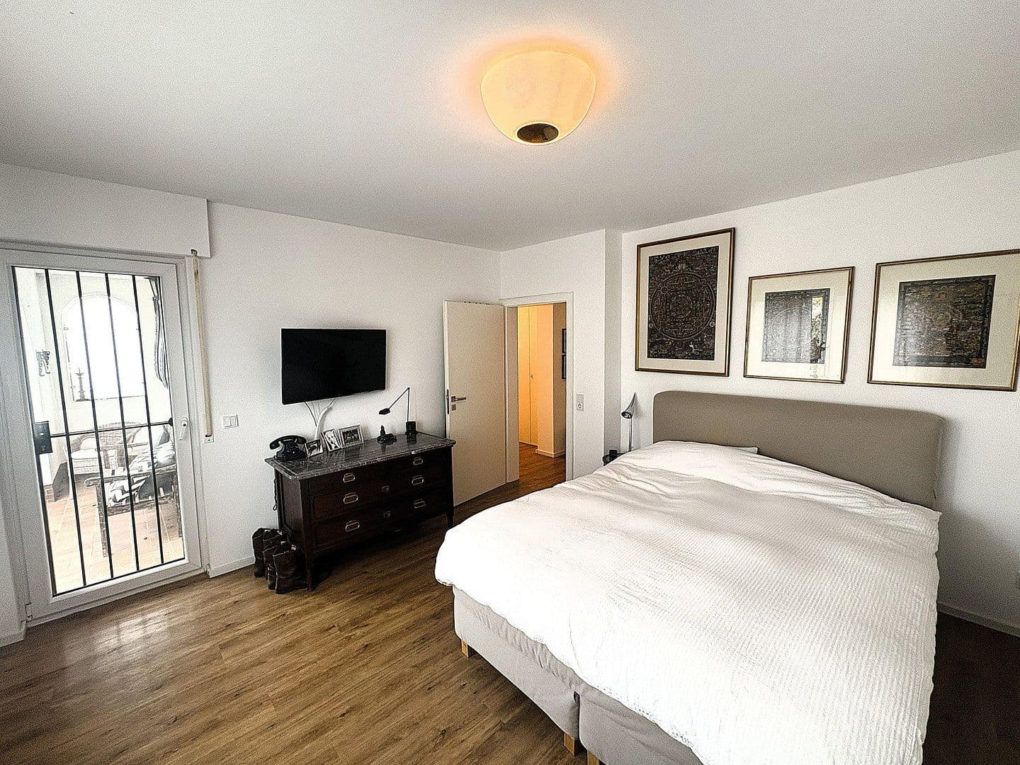 Predaj domu 300 m², pozemek 652 m², Dietzenbach, Hesensko Predaj domu 300 m², pozemek 652 m², Dietzenbach, Hesensko