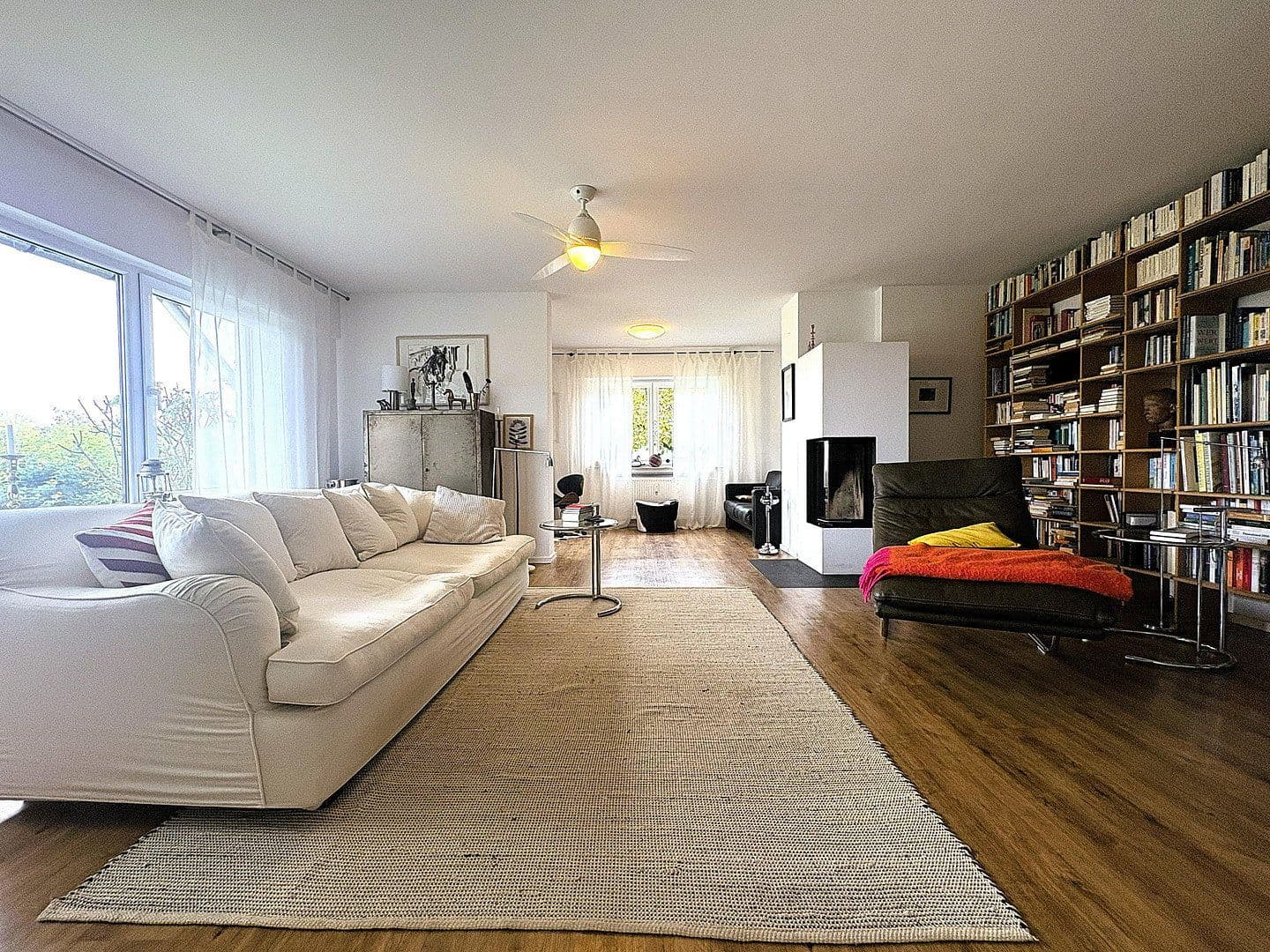 Predaj domu 300 m², pozemek 652 m², Dietzenbach, Hesensko Predaj domu 300 m², pozemek 652 m², Dietzenbach, Hesensko