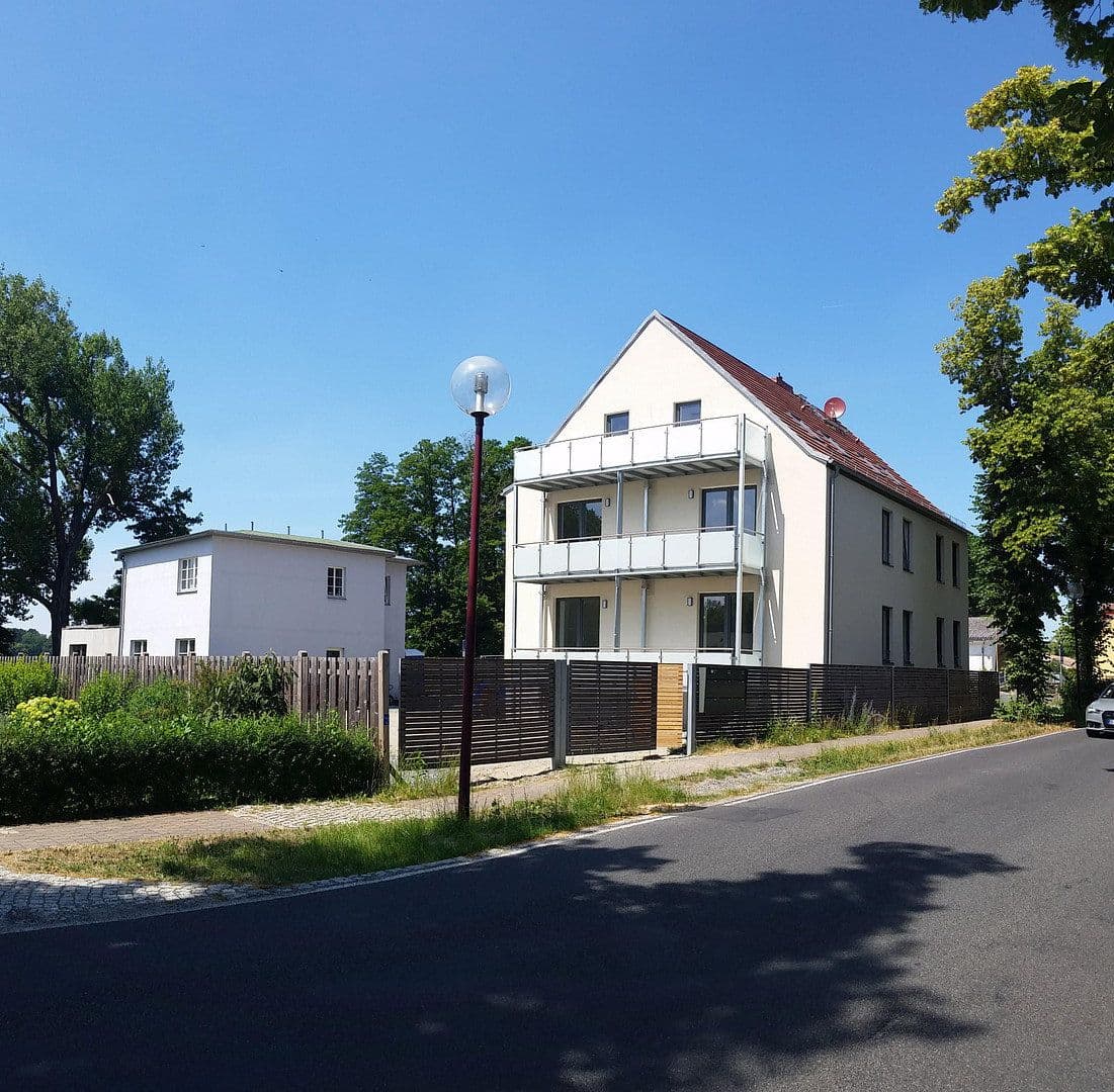 Prenájom bytu 2-izbový 61 m², Gutzmannstraße 8, Teupitz, Brandenbursko Prenájom bytu 2-izbový 61 m², Gutzmannstraße 8, Teupitz, Brandenbursko