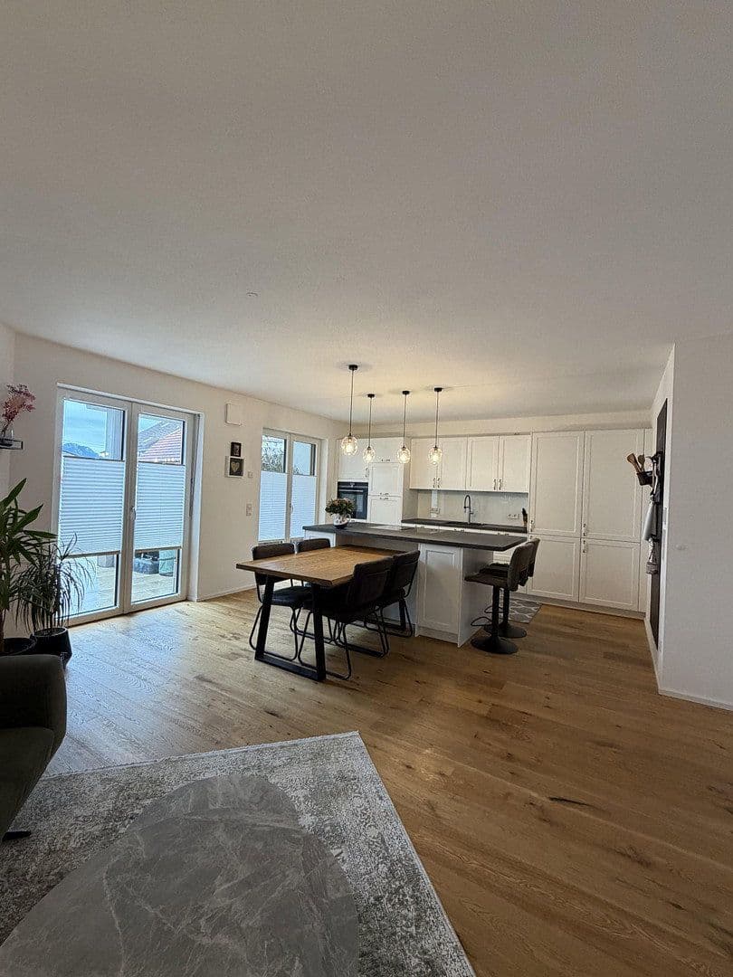 Predaj bytu 3-izbový 97 m², Rosenheim, Bavorsko Predaj bytu 3-izbový 97 m², Rosenheim, Bavorsko