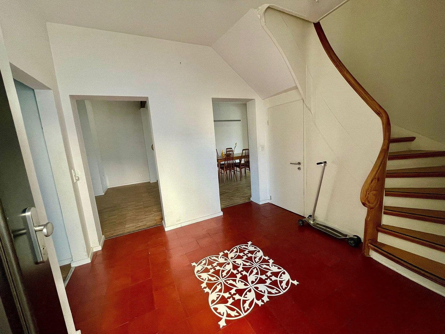 Predaj domu 199 m², pozemek 770 m², Luxemburger Str. 308, Hürth, Severné Porýnie - Westfálsko Predaj domu 199 m², pozemek 770 m², Luxemburger Str. 308, Hürth, Severné Porýnie - Westfálsko