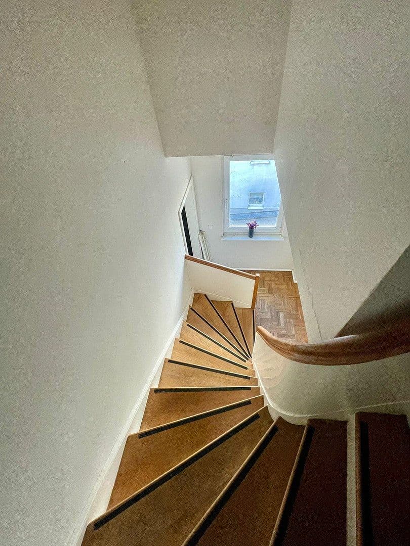 Predaj domu 199 m², pozemek 770 m², Luxemburger Str. 308, Hürth, Severné Porýnie - Westfálsko Predaj domu 199 m², pozemek 770 m², Luxemburger Str. 308, Hürth, Severné Porýnie - Westfálsko