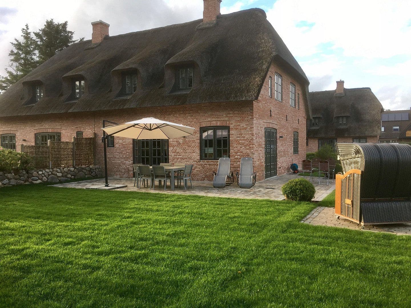 Predaj domu 127 m², pozemek 866 m², Triibergem 55b, Utersum, Šlezvicko-Holštajnsko Predaj domu 127 m², pozemek 866 m², Triibergem 55b, Utersum, Šlezvicko-Holštajnsko