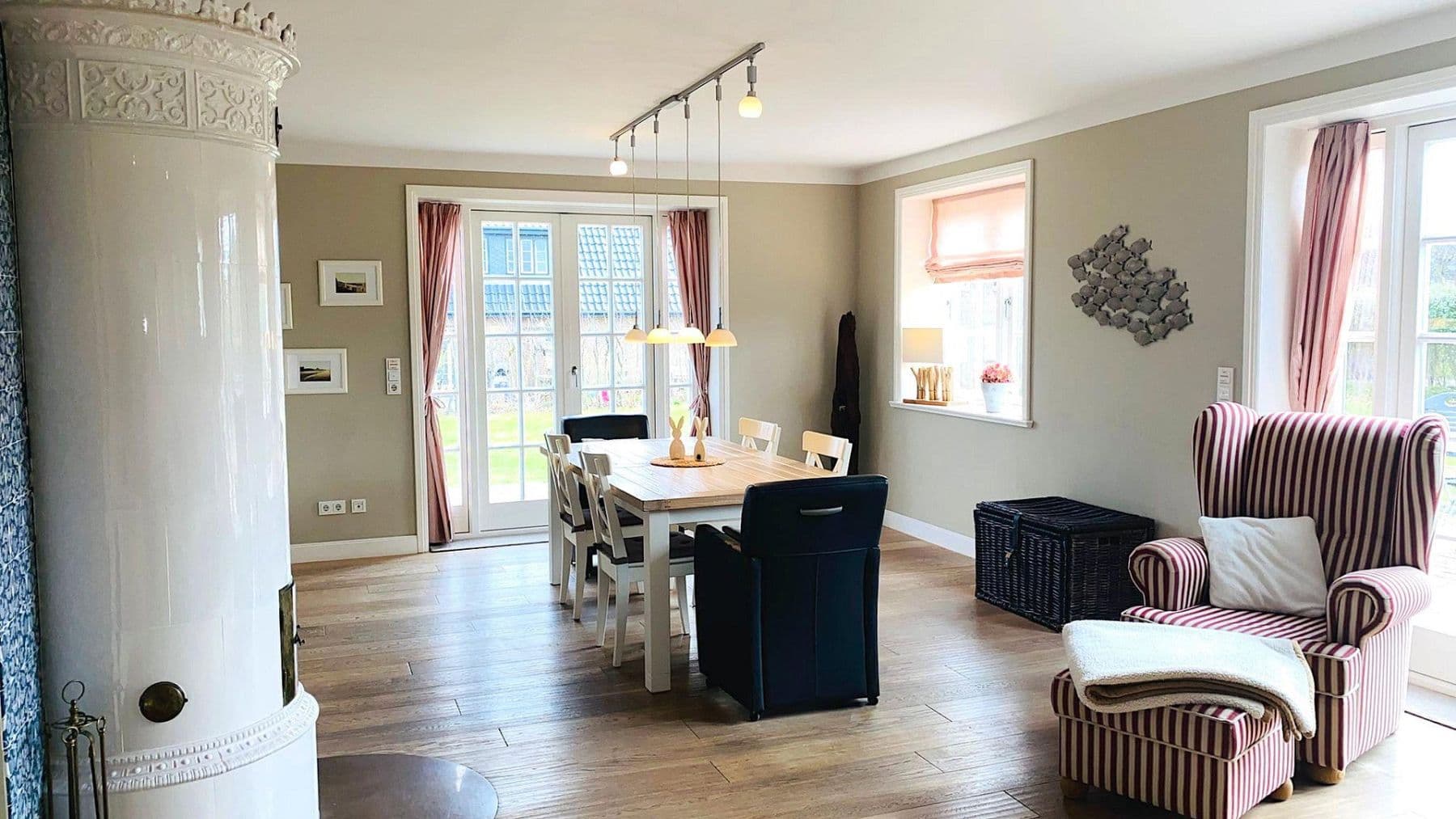 Predaj domu 127 m², pozemek 866 m², Triibergem 55b, Utersum, Šlezvicko-Holštajnsko Predaj domu 127 m², pozemek 866 m², Triibergem 55b, Utersum, Šlezvicko-Holštajnsko