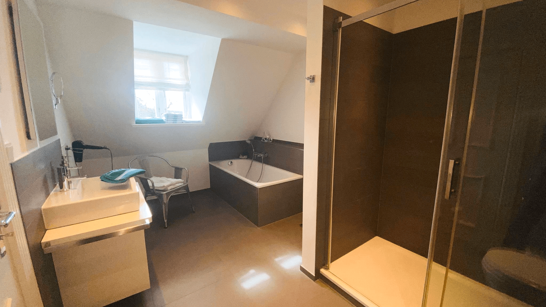 Predaj domu 127 m², pozemek 866 m², Triibergem 55b, Utersum, Šlezvicko-Holštajnsko Predaj domu 127 m², pozemek 866 m², Triibergem 55b, Utersum, Šlezvicko-Holštajnsko