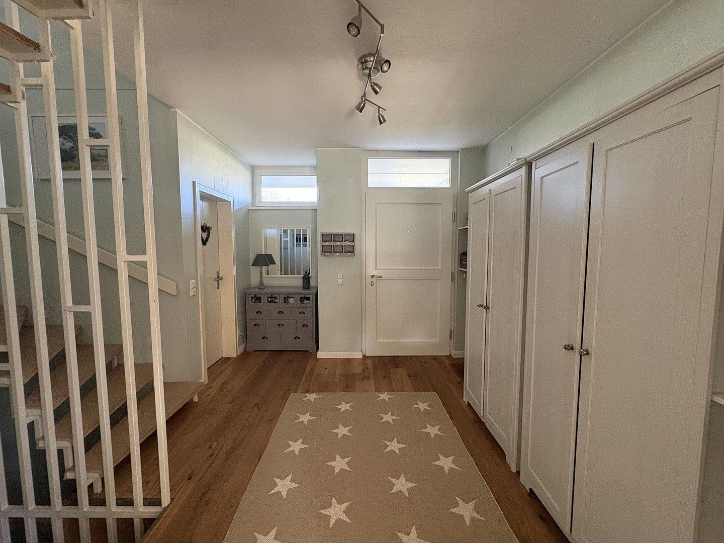 Predaj domu 177 m², pozemek 501 m², Hamburg, Hamburg Predaj domu 177 m², pozemek 501 m², Hamburg, Hamburg