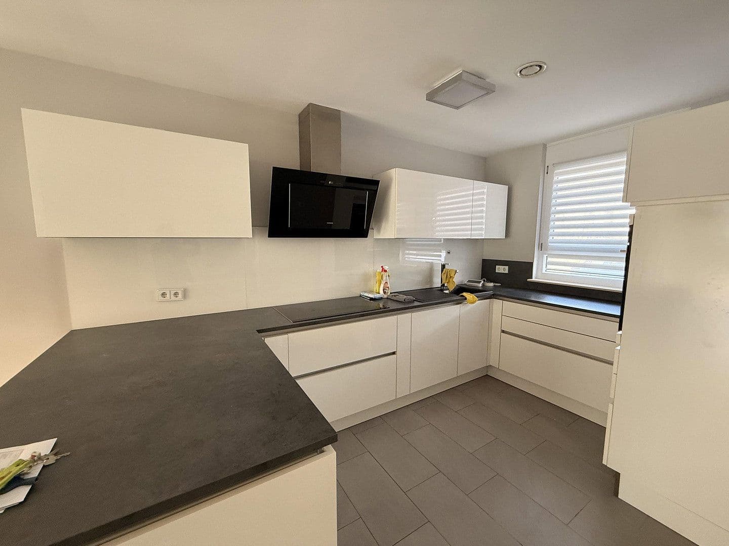 Predaj domu 142 m², pozemek 179 m², Alleestraße 85, Flörsheim, Hesensko Predaj domu 142 m², pozemek 179 m², Alleestraße 85, Flörsheim, Hesensko