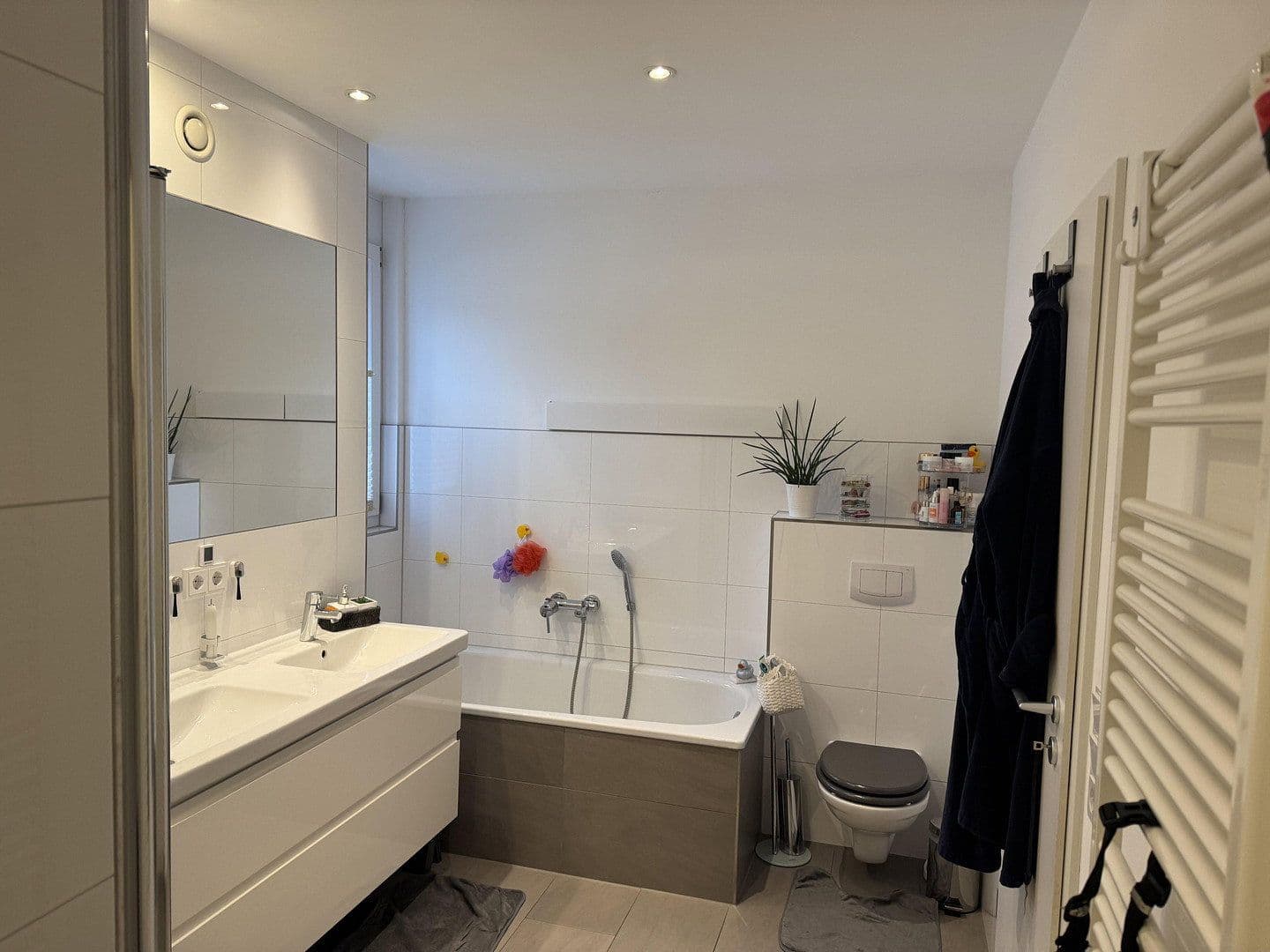 Predaj domu 142 m², pozemek 179 m², Alleestraße 85, Flörsheim, Hesensko Predaj domu 142 m², pozemek 179 m², Alleestraße 85, Flörsheim, Hesensko