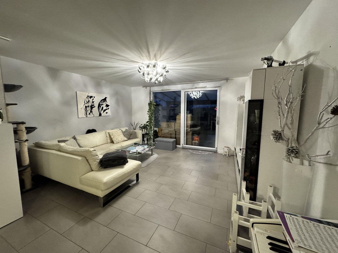 Predaj domu 142 m², pozemek 179 m², Alleestraße 85, Flörsheim, Hesensko Predaj domu 142 m², pozemek 179 m², Alleestraße 85, Flörsheim, Hesensko