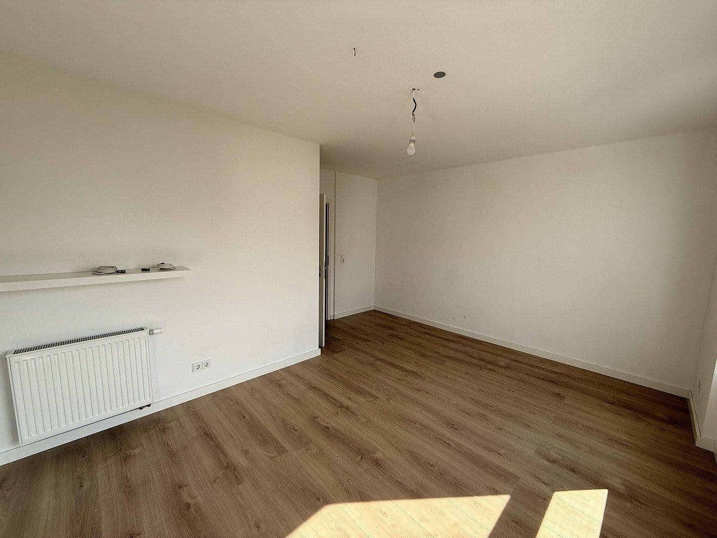 Predaj domu 142 m², pozemek 179 m², Alleestraße 85, Flörsheim, Hesensko Predaj domu 142 m², pozemek 179 m², Alleestraße 85, Flörsheim, Hesensko