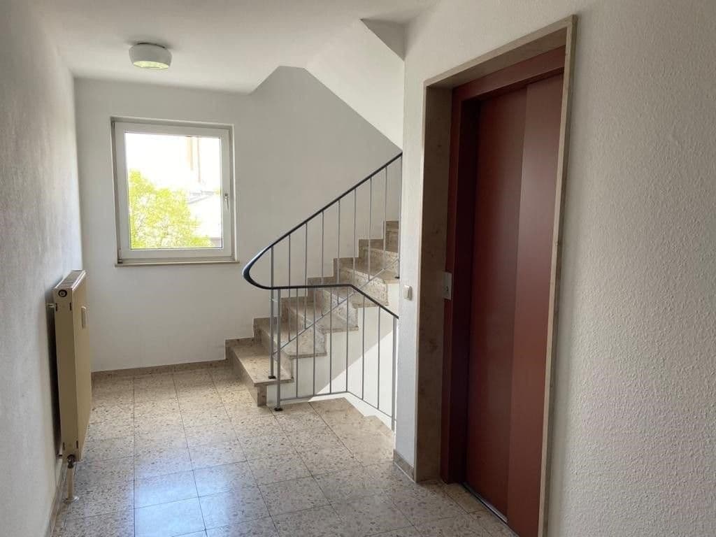 Prenájom bytu 1-izbový 43 m², Hohenzollernring 23, Bayreuth, Bavorsko Prenájom bytu 1-izbový 43 m², Hohenzollernring 23, Bayreuth, Bavorsko