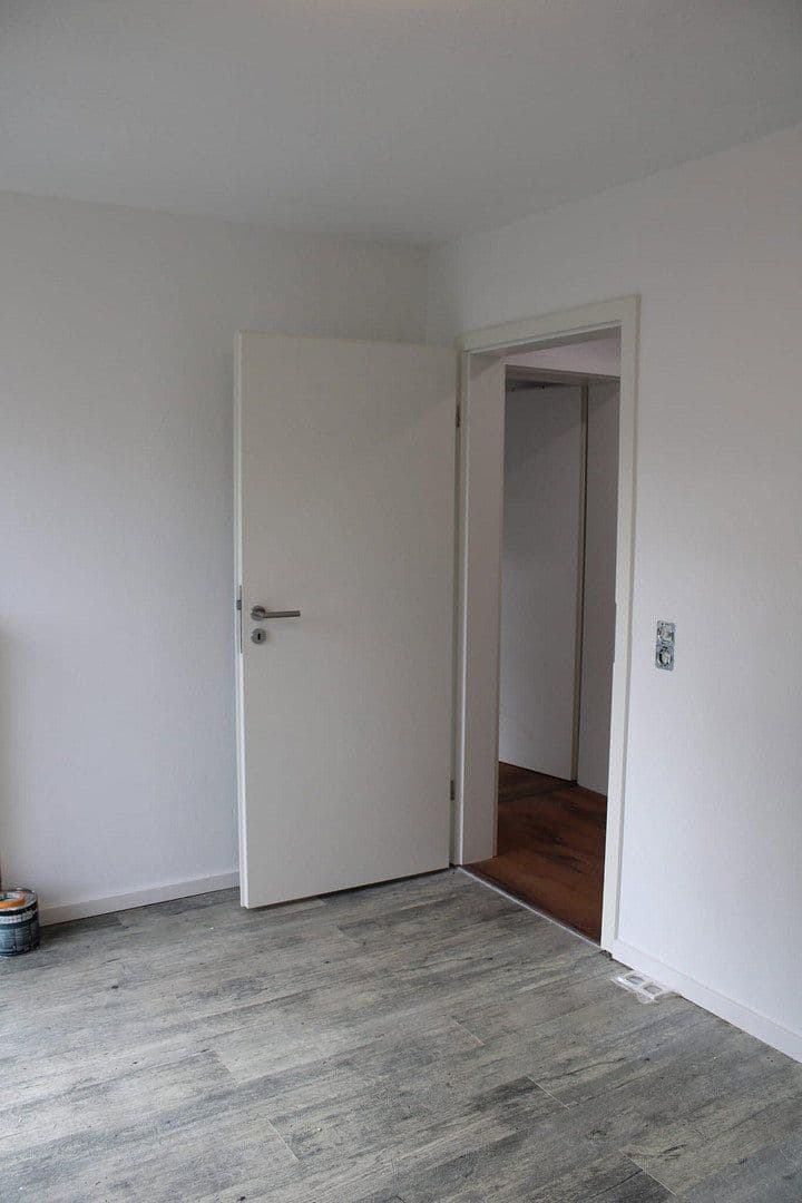 Prenájom bytu 4-izbový 120 m², Gartenstraße 4, Homburg, Sársko Prenájom bytu 4-izbový 120 m², Gartenstraße 4, Homburg, Sársko