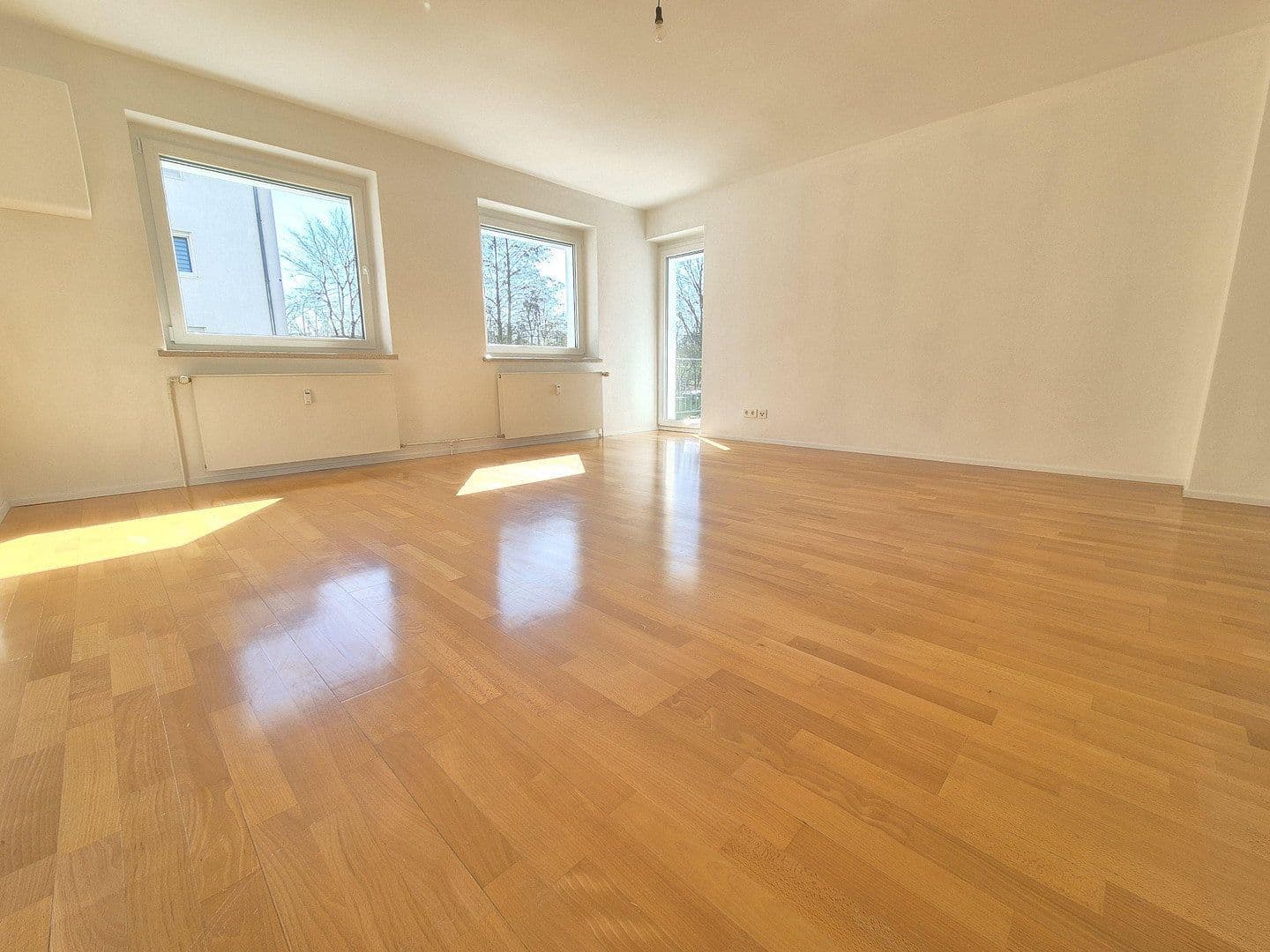Prenájom bytu 3-izbový 74 m², Ergolding, Bavorsko Prenájom bytu 3-izbový 74 m², Ergolding, Bavorsko