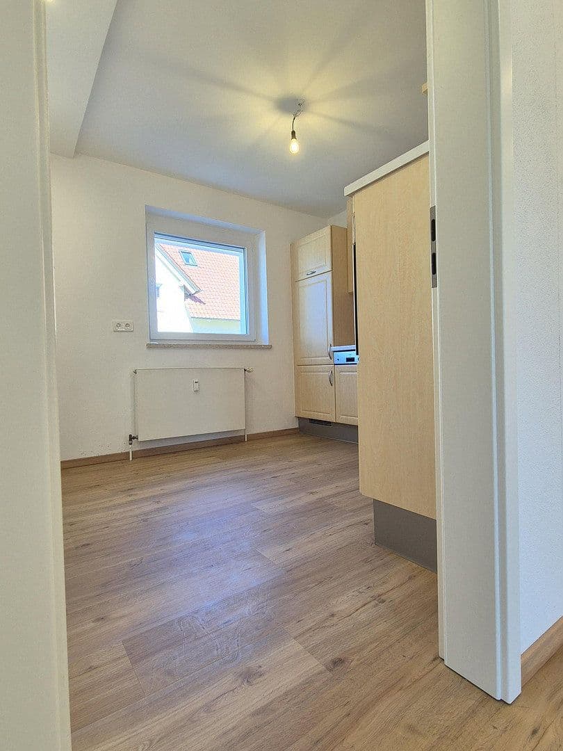 Prenájom bytu 3-izbový 74 m², Ergolding, Bavorsko Prenájom bytu 3-izbový 74 m², Ergolding, Bavorsko