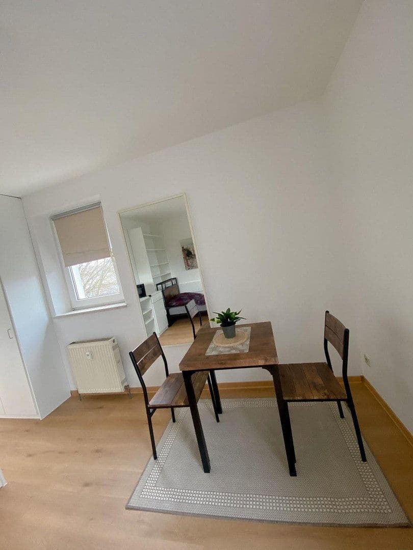 Prenájom bytu 1-izbový 20 m², Johann-Hösl-Str. 6, Regensburg, Bavorsko Prenájom bytu 1-izbový 20 m², Johann-Hösl-Str. 6, Regensburg, Bavorsko