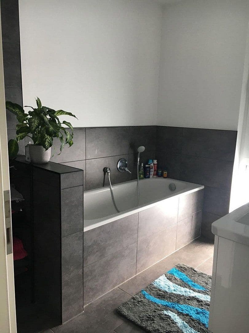 Predaj bytu 3-izbový 93 m², lambertusstr. 36, Troisdorf, Severné Porýnie - Westfálsko Predaj bytu 3-izbový 93 m², lambertusstr. 36, Troisdorf, Severné Porýnie - Westfálsko