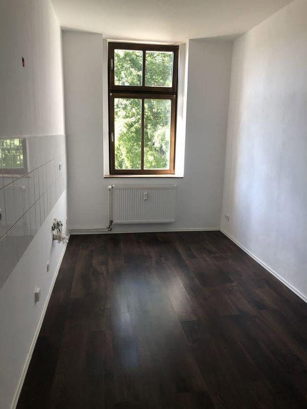 Prenájom bytu 4-izbový 105 m², Leipzigerstraße 19, Frankfurt Oder, Brandenbursko Prenájom bytu 4-izbový 105 m², Leipzigerstraße 19, Frankfurt Oder, Brandenbursko