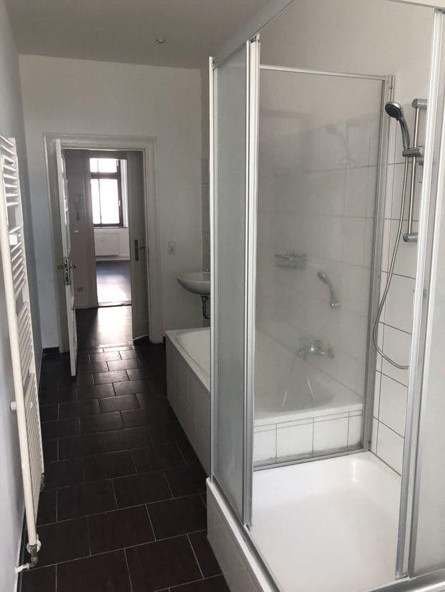 Prenájom bytu 4-izbový 105 m², Leipzigerstraße 19, Frankfurt Oder, Brandenbursko Prenájom bytu 4-izbový 105 m², Leipzigerstraße 19, Frankfurt Oder, Brandenbursko