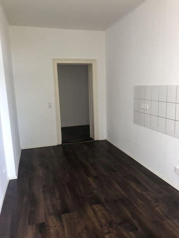 Prenájom bytu 4-izbový 105 m², Leipzigerstraße 19, Frankfurt Oder, Brandenbursko Prenájom bytu 4-izbový 105 m², Leipzigerstraße 19, Frankfurt Oder, Brandenbursko