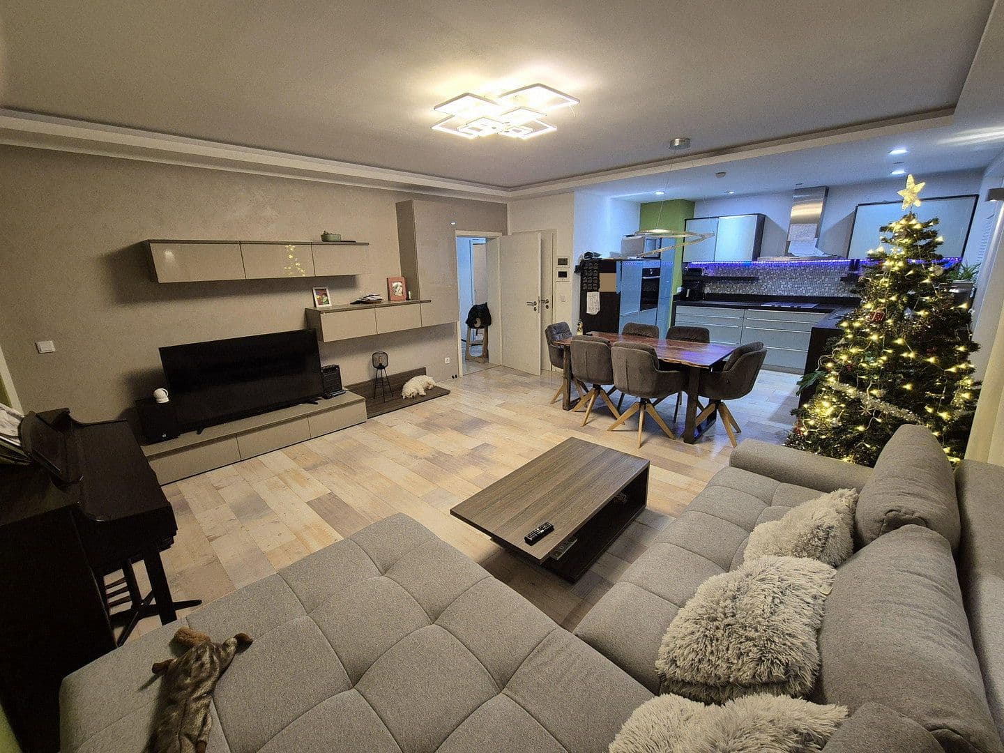 Predaj domu 140 m², pozemek 530 m², Winterbach, Bádensko-Wurttembersko Predaj domu 140 m², pozemek 530 m², Winterbach, Bádensko-Wurttembersko