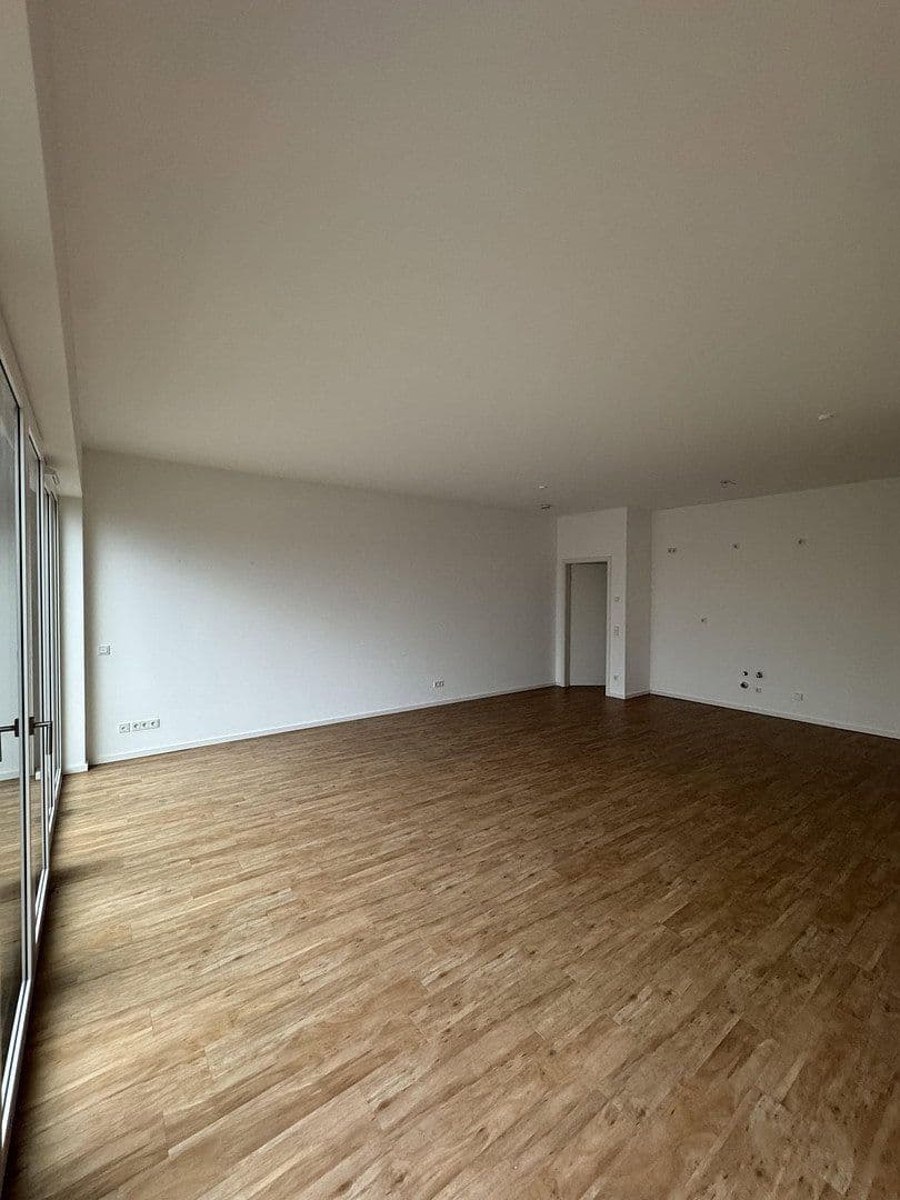 Prenájom bytu 2-izbový 73 m², Flakenstr. 24, Erkner, Brandenbursko Prenájom bytu 2-izbový 73 m², Flakenstr. 24, Erkner, Brandenbursko