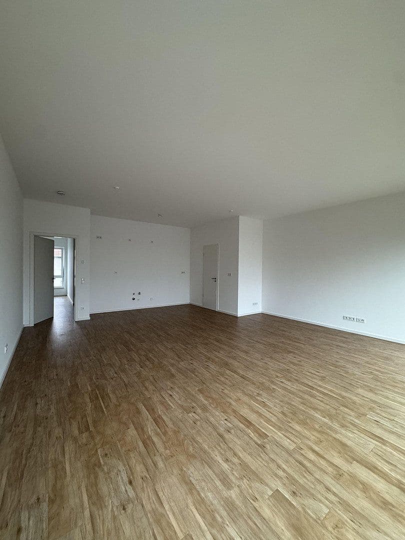 Prenájom bytu 2-izbový 73 m², Flakenstr. 24, Erkner, Brandenbursko Prenájom bytu 2-izbový 73 m², Flakenstr. 24, Erkner, Brandenbursko