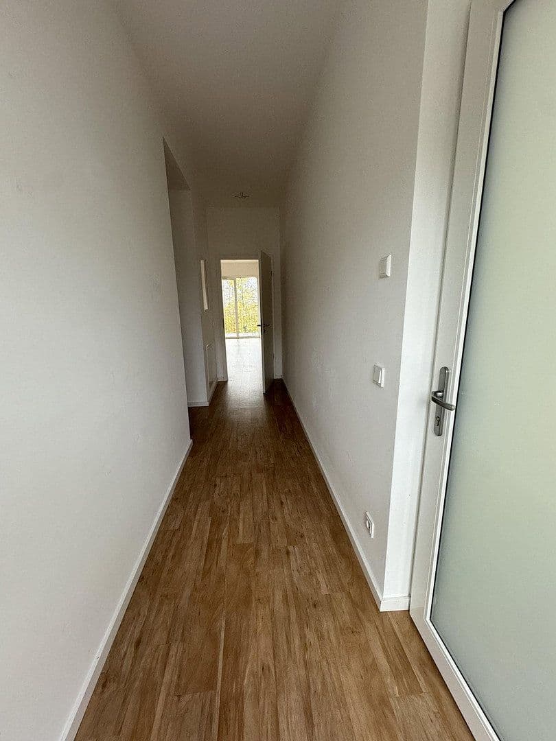 Prenájom bytu 2-izbový 73 m², Flakenstr. 24, Erkner, Brandenbursko Prenájom bytu 2-izbový 73 m², Flakenstr. 24, Erkner, Brandenbursko