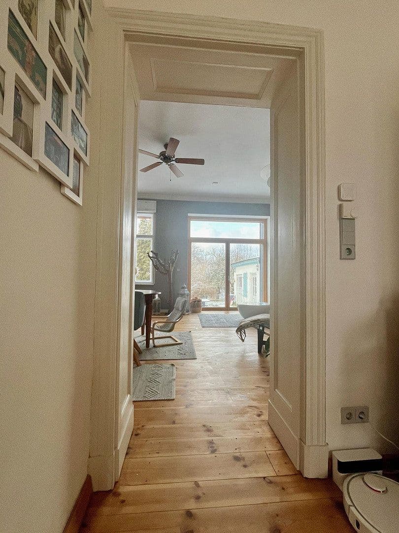 Predaj domu 168 m², pozemek 1.039 m², Berlin, Berlín Predaj domu 168 m², pozemek 1.039 m², Berlin, Berlín