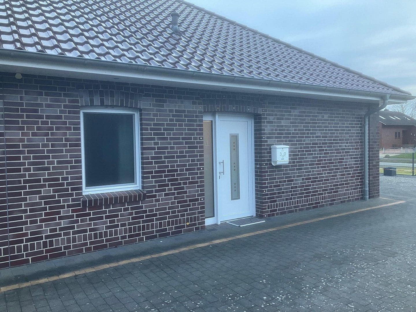 Prenájom domu 95 m², pozemek 150 m², Kirchstraße 30a, Ostrhauderfehn, Dolné Sasko Prenájom domu 95 m², pozemek 150 m², Kirchstraße 30a, Ostrhauderfehn, Dolné Sasko