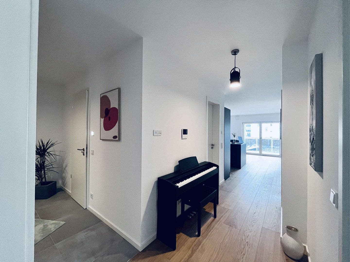 Predaj bytu 3-izbový 111 m², Meisenweg 8, Röttenbach, Bavorsko Predaj bytu 3-izbový 111 m², Meisenweg 8, Röttenbach, Bavorsko