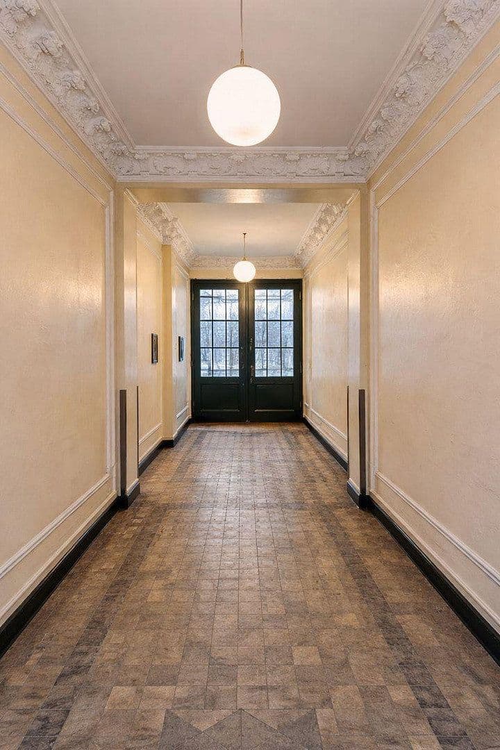 Predaj bytu 1-izbový 24 m², Berlin, Berlín Predaj bytu 1-izbový 24 m², Berlin, Berlín