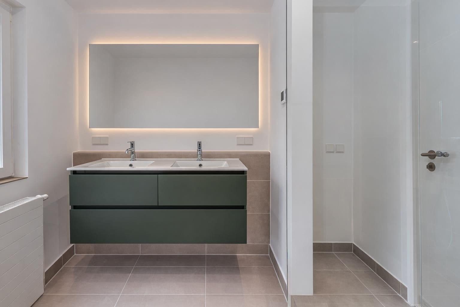 Predaj bytu 3-izbový 92 m², Hugo-Vogel-Straße, Berlin, Berlín Predaj bytu 3-izbový 92 m², Hugo-Vogel-Straße, Berlin, Berlín