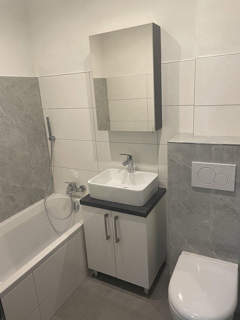 Prenájom bytu 1-izbový 28 m², Mürzzuschlag, Štajersko Prenájom bytu 1-izbový 28 m², Mürzzuschlag, Štajersko