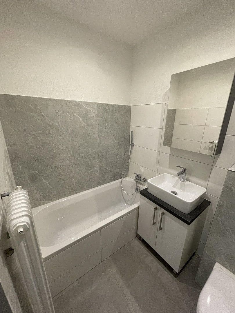 Prenájom bytu 1-izbový 28 m², Mürzzuschlag, Štajersko Prenájom bytu 1-izbový 28 m², Mürzzuschlag, Štajersko