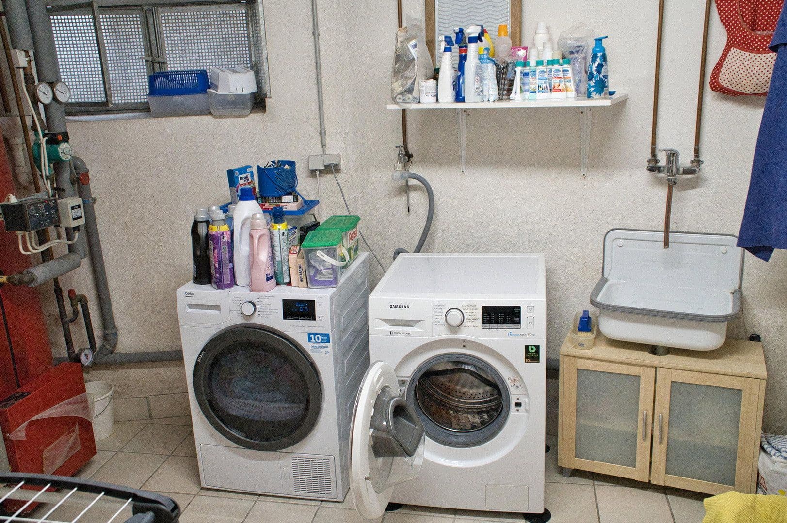 Predaj domu 125 m², pozemek 274 m², Sinsheim, Bádensko-Wurttembersko Predaj domu 125 m², pozemek 274 m², Sinsheim, Bádensko-Wurttembersko