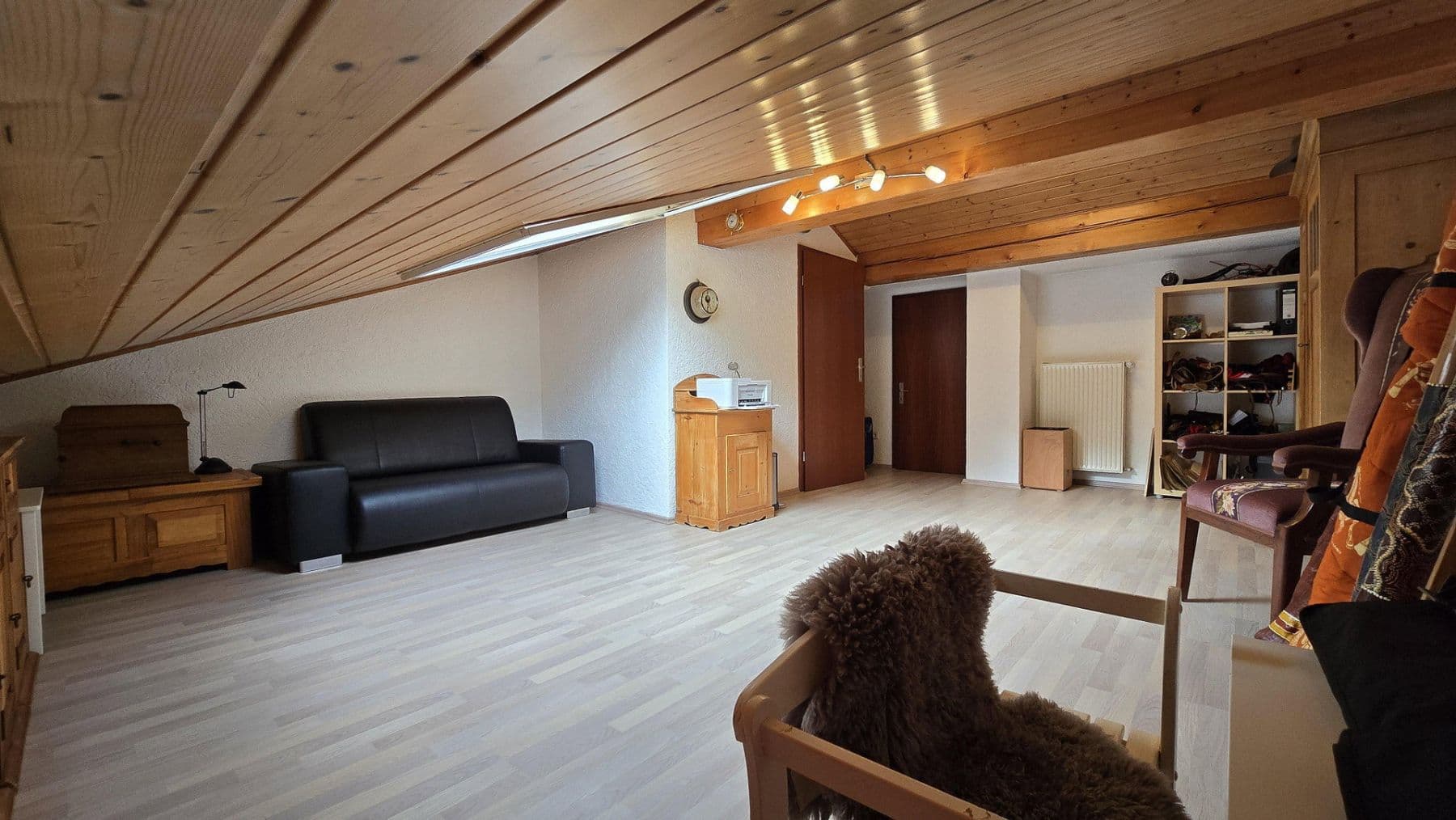 Predaj domu 125 m², pozemek 274 m², Sinsheim, Bádensko-Wurttembersko Predaj domu 125 m², pozemek 274 m², Sinsheim, Bádensko-Wurttembersko