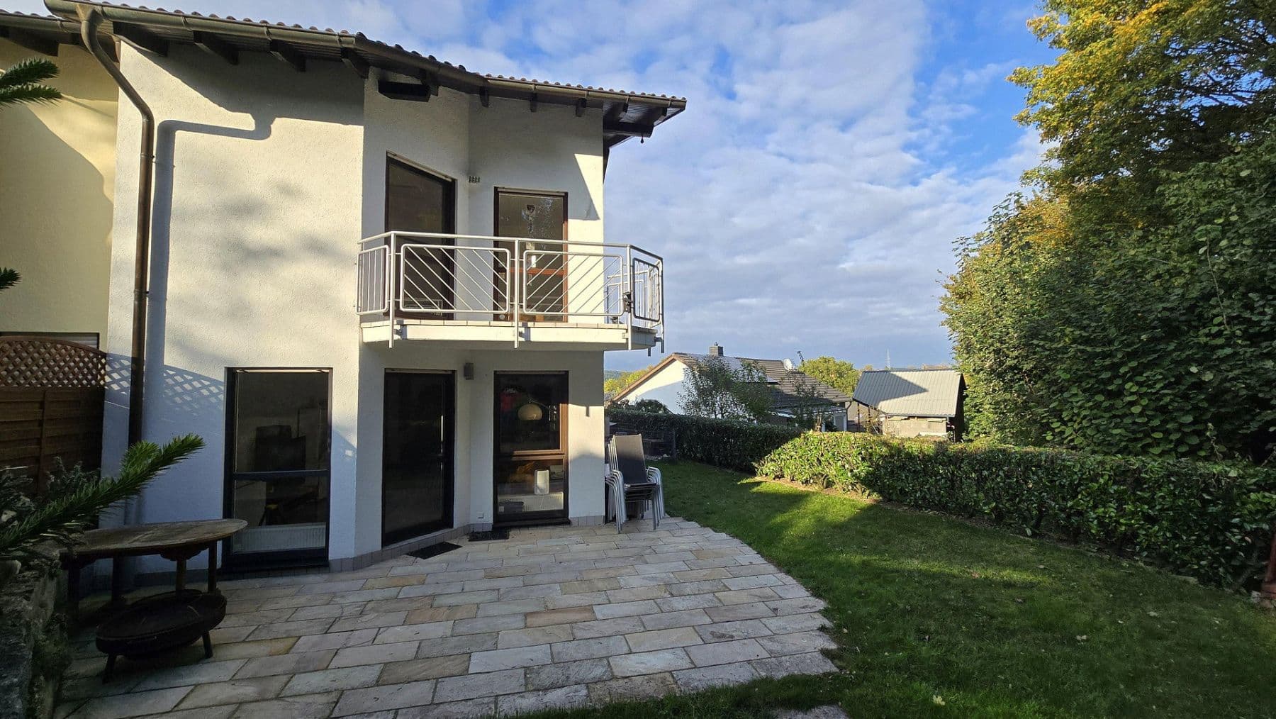 Predaj domu 125 m², pozemek 274 m², Sinsheim, Bádensko-Wurttembersko Predaj domu 125 m², pozemek 274 m², Sinsheim, Bádensko-Wurttembersko