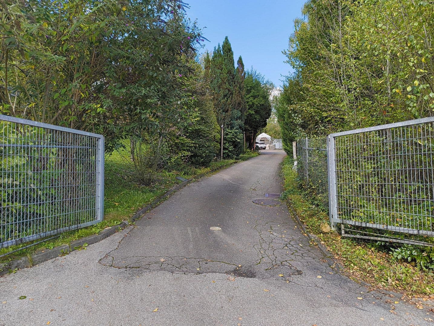 Predaj domu 330 m², pozemek 1.746 m², Haldenäckerstr. 15/2, Oberndorf am Neckar, Bádensko-Wurttembersko Predaj domu 330 m², pozemek 1.746 m², Haldenäckerstr. 15/2, Oberndorf am Neckar, Bádensko-Wurttembersko