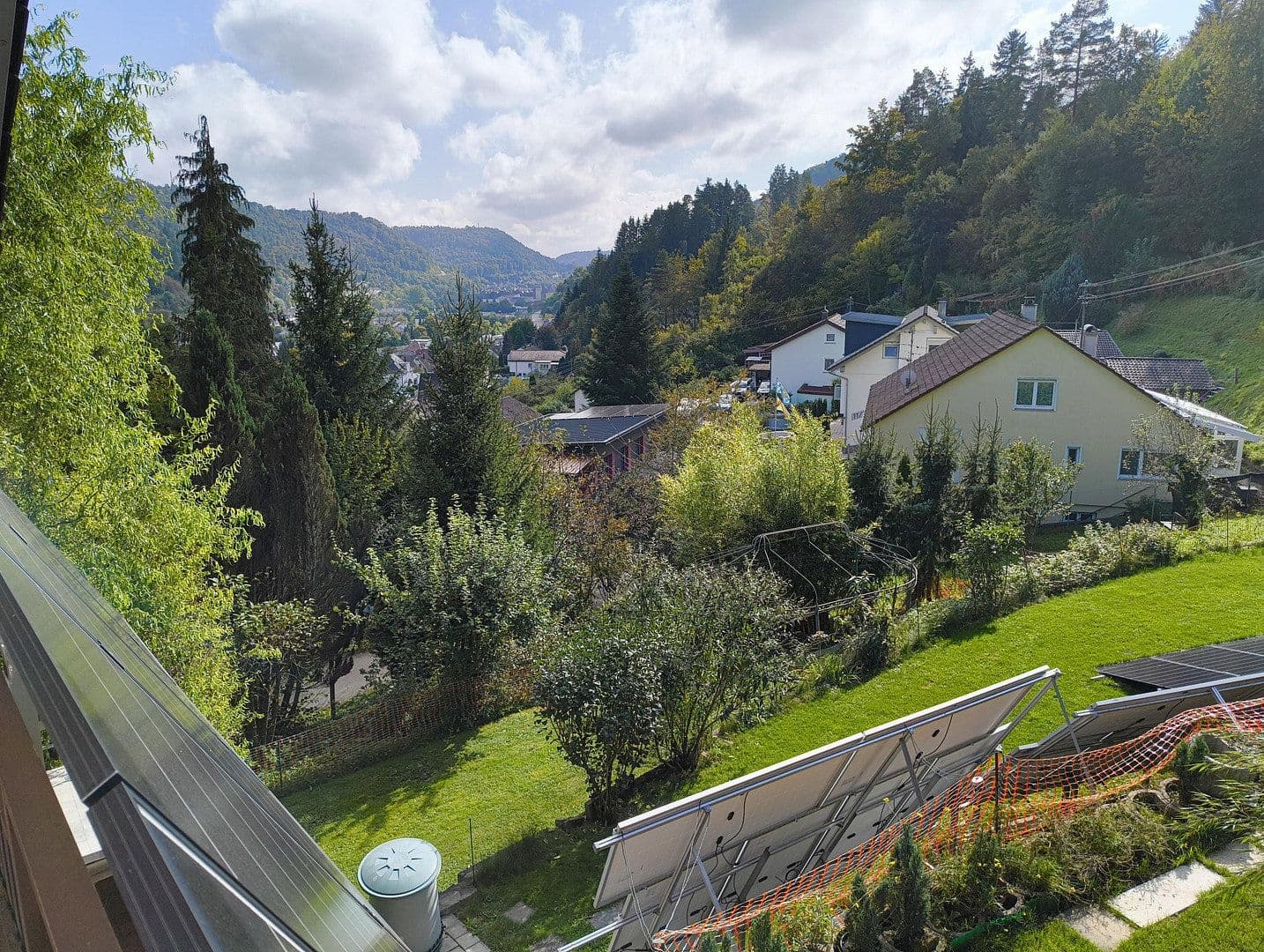 Predaj domu 330 m², pozemek 1.746 m², Haldenäckerstr. 15/2, Oberndorf am Neckar, Bádensko-Wurttembersko Predaj domu 330 m², pozemek 1.746 m², Haldenäckerstr. 15/2, Oberndorf am Neckar, Bádensko-Wurttembersko