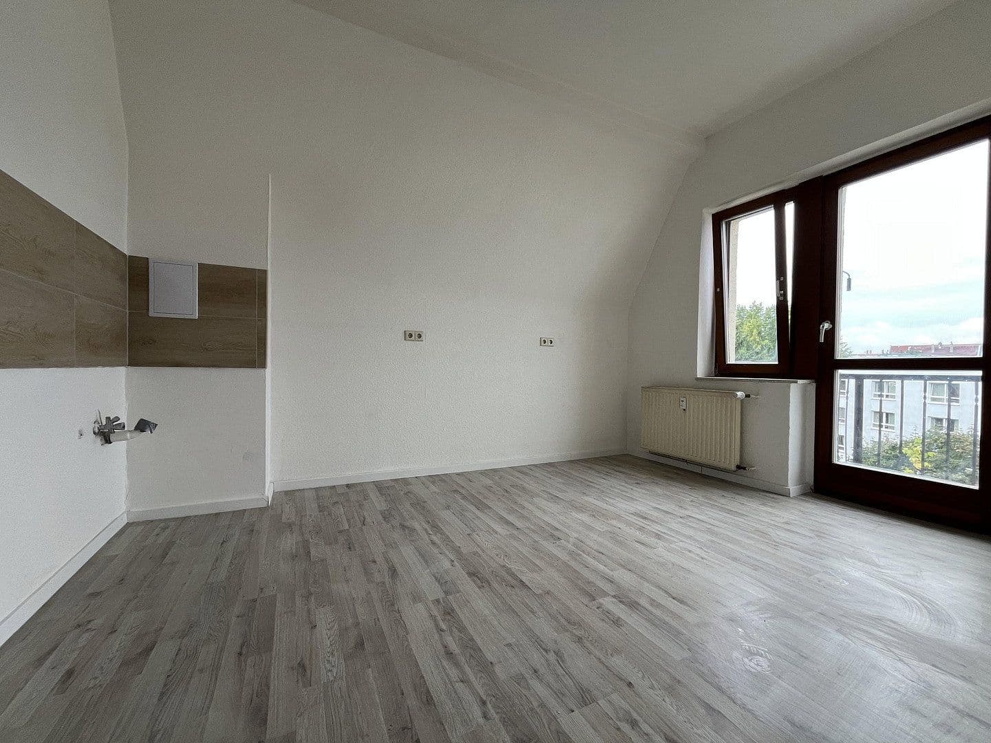 Prenájom bytu 3-izbový 79 m², Thomas-Mann-Straße 13, Zwickau, Sasko Prenájom bytu 3-izbový 79 m², Thomas-Mann-Straße 13, Zwickau, Sasko